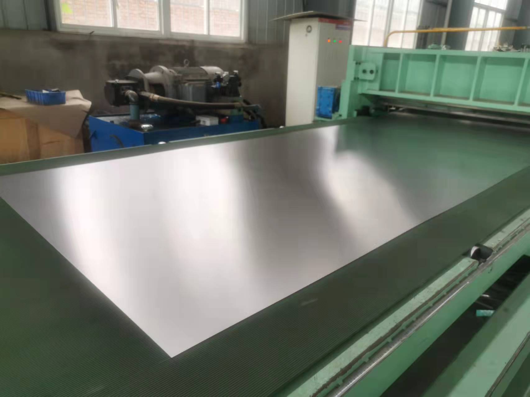 Cutting Monel 400 Plate: Waterjet vs. Plasma vs. Laser
